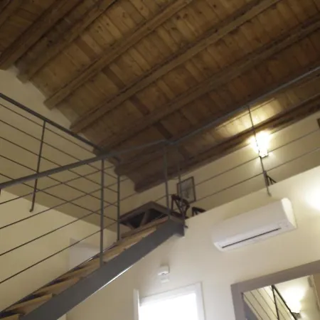 Lanterne Magiche Ortigia * סירקוזה